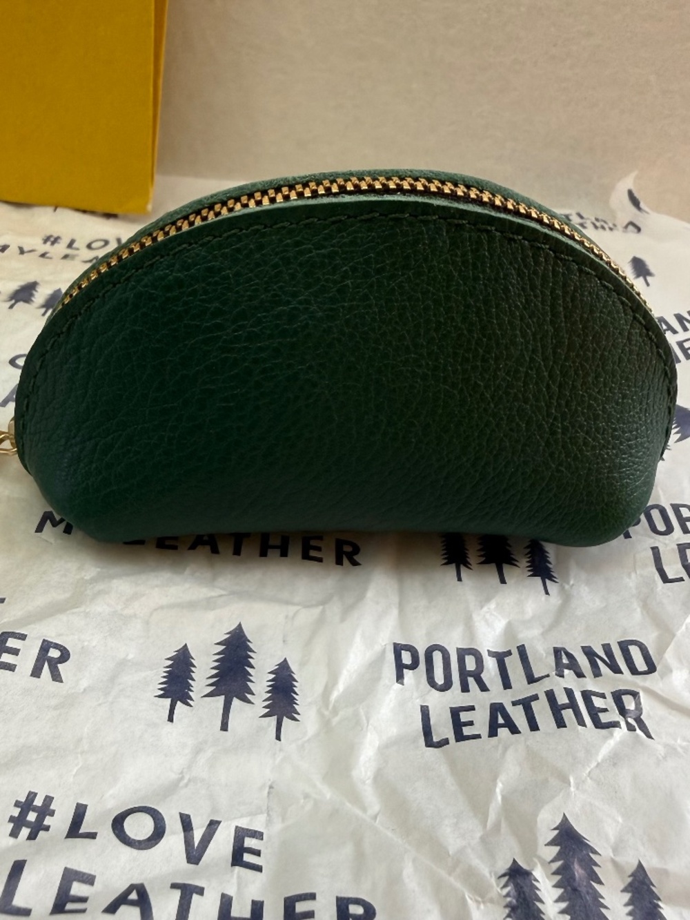 NWT Portland Leather Goods PLG Taco Zippered Pouch in Bacalar Green